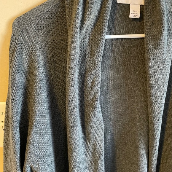 Cardigan - Picture 2 of 2